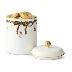 Royal Copenhagen Stjerne Riflet Jul Krukke M. Låg -Køkkengrej Discountbutik 3990 00bfbfdf c830 446f 9a7d 8dd0ab1019af