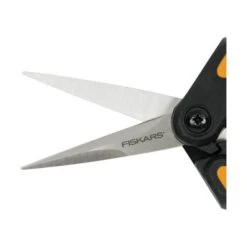 Fiskars Solid Beskæresaks -Køkkengrej Discountbutik 3990 1fba846c 9c4f 4162 be9f d09e78c4ac3a