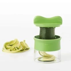 OXO Good Grips Spiralizer 8 OXO Good Grips Spiralizer -Køkkengrej Discountbutik 3990 80705870 6a4f 4622 b20e 79196d0b1175
