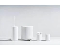 Zone Ume Toiletbørste -Køkkengrej Discountbutik 3990 b994003a d159 41c7 83bd bd8180b919ad